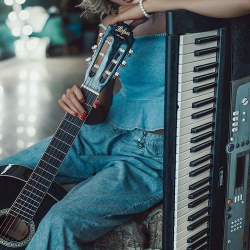 Dj豪仔-国粤语Electro音乐爱就两个字父亲全中文慢摇串烧